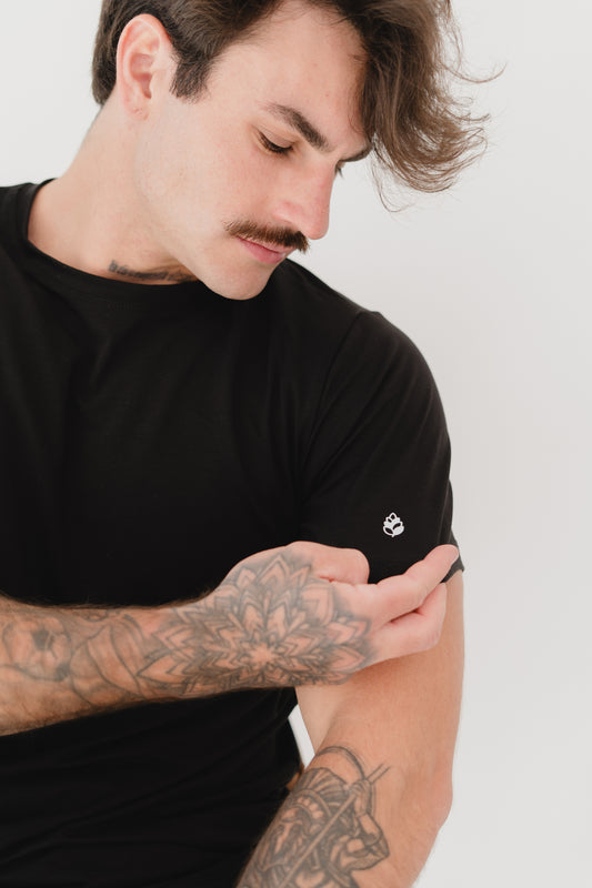 CAMISETA⎪ALL BLACK⎪TECH TENCEL®