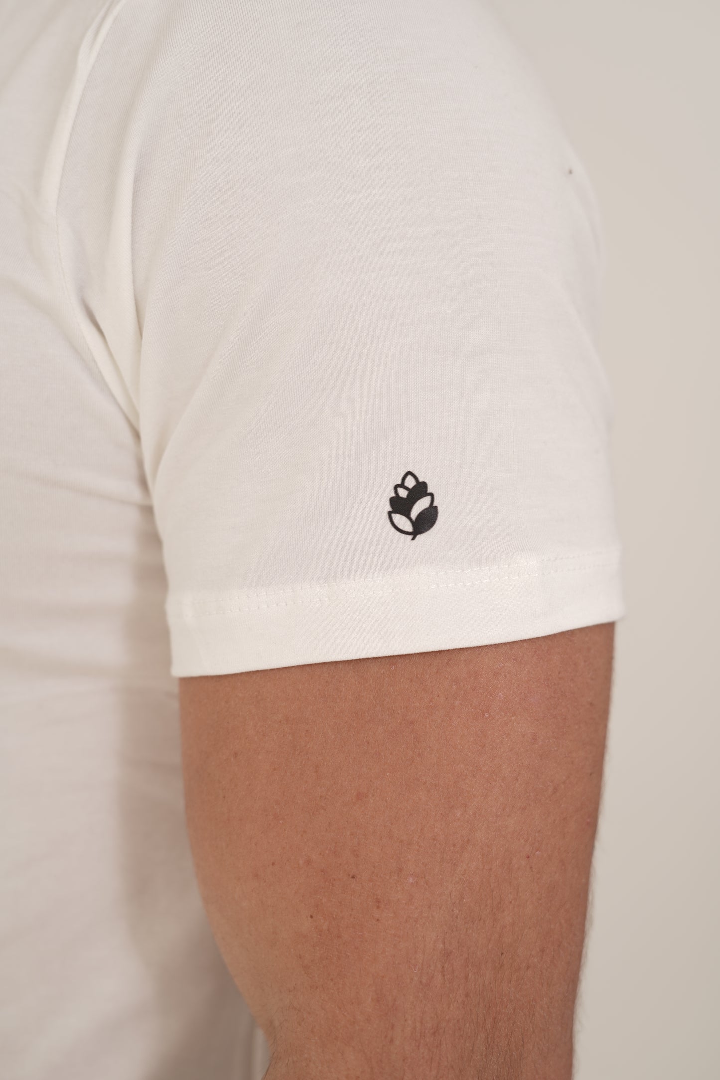 CAMISETA⎪OFF WHITE⎪TECH TENCEL®