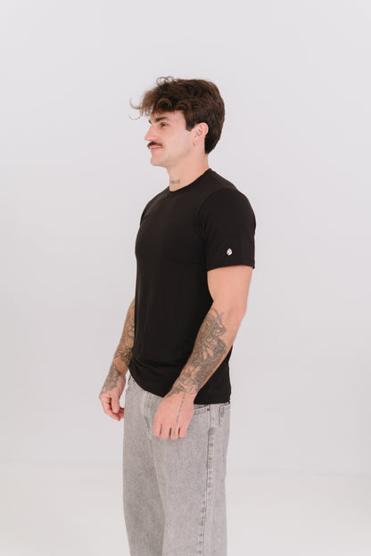 CAMISETA⎪ALL BLACK⎪TECH TENCEL®