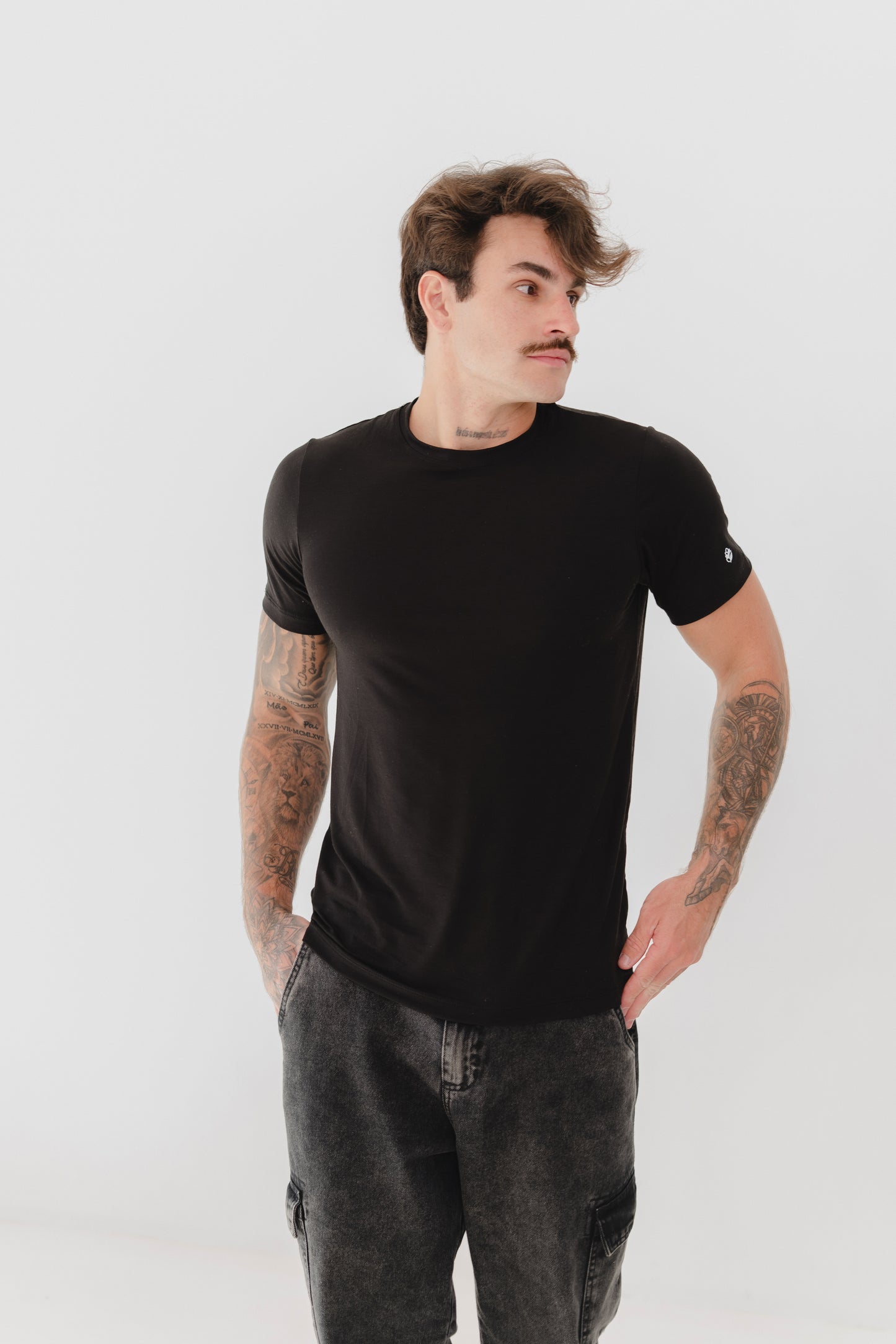 KIT 2 - CAMISETAS TECH TENCEL® ⎪ FRETE GRÁTIS